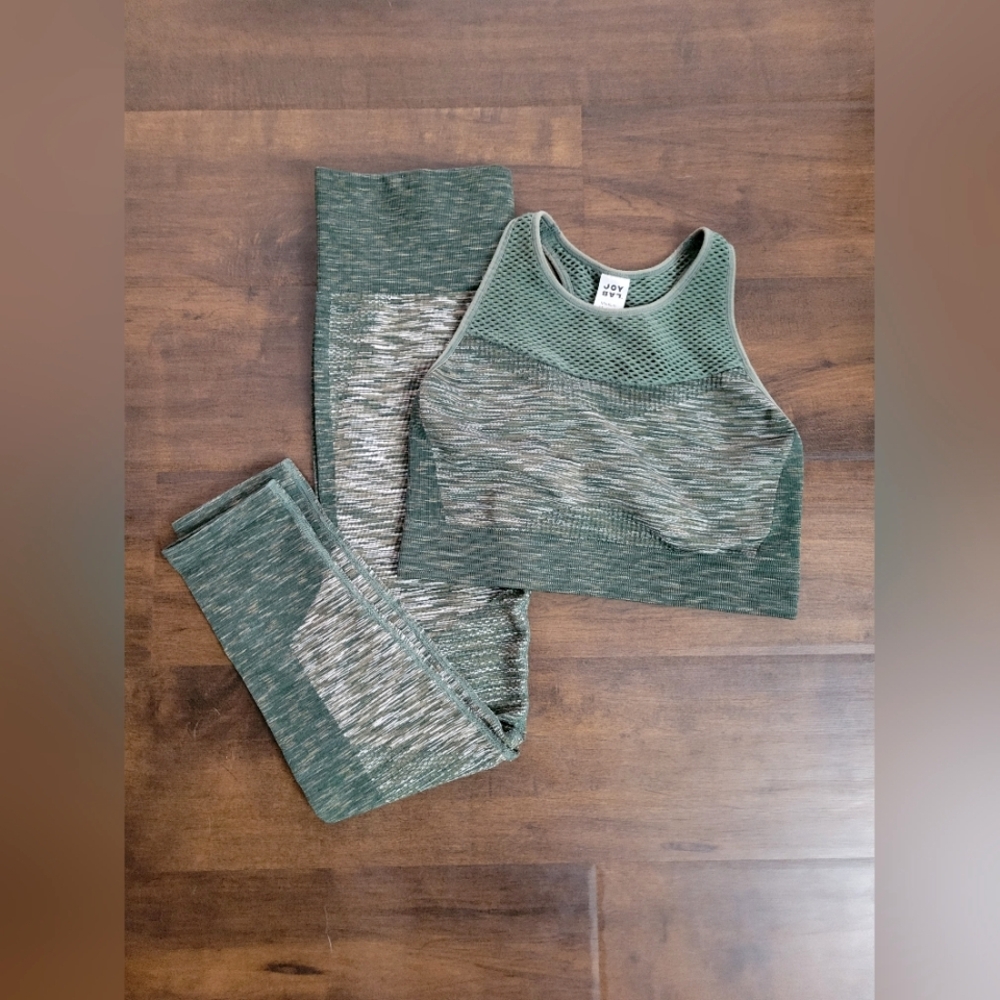 JoyLab Racerback Crop Top and Leggings Workout Set Jungle Green Size Medium Mesh